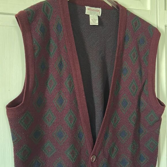 Vintage Burgundy and Green Diamond Knit Vest Size L - Picture 4 of 8